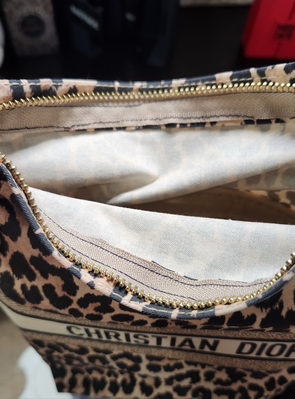 Dior Leopard Print Shoulder - Picture 15 of 16